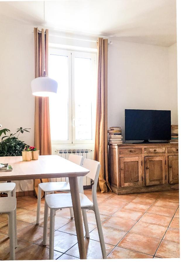 Panoramic Castle Apt Trastevere Roma Rom bilde